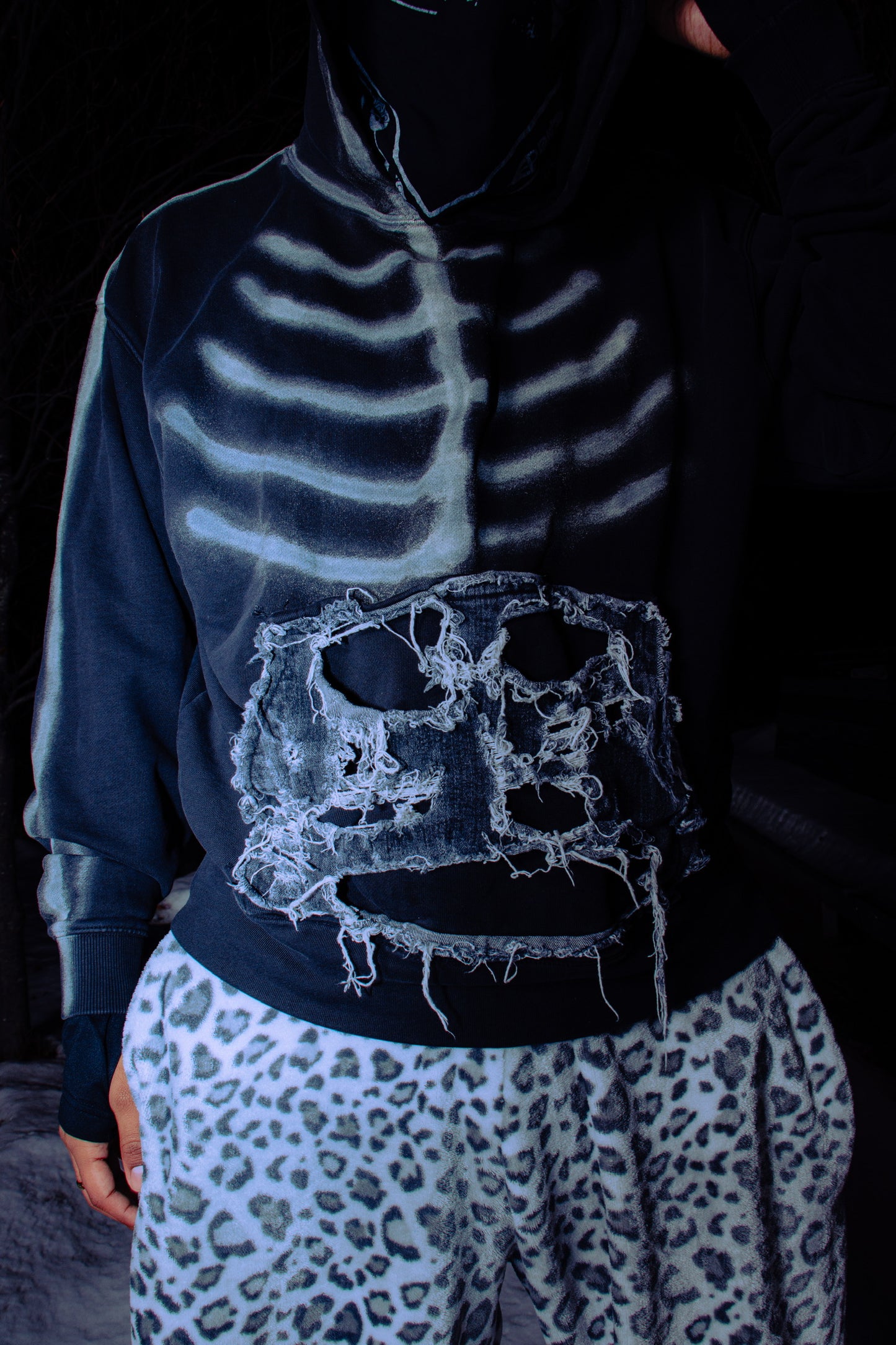 Black Distressed Skully Hoodie